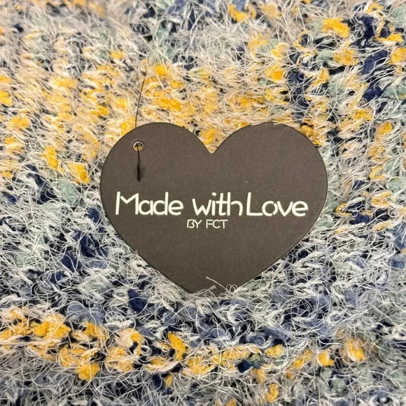 New Made with Love Lush Soft Fuzzy Blue Yellow Multi Color Sweater Women’s M - Picture 7 of 10